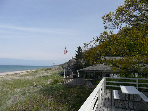Image:BeachHouse-northward-view-Michago--2008-byDanielJMcKeown-2545953732 c1229dfb00.jpg
